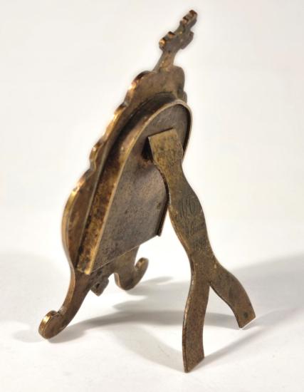 Oltářík s miniaturou Madony rok 1895