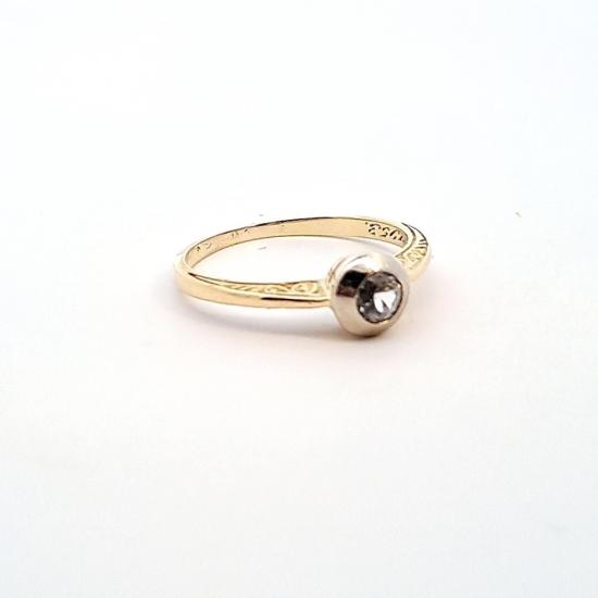 Starožitný zlatý prsten s leukosafírem, první republika, vel. 51