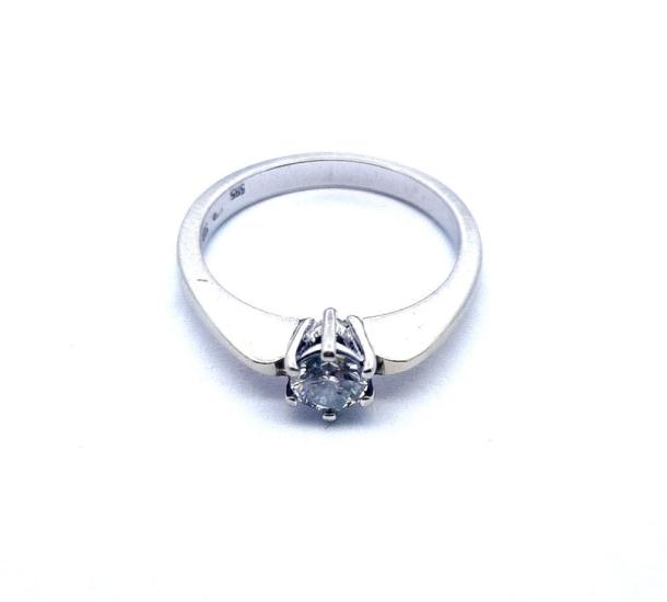 Zlatý prsten s briliantem 0,35 ct, vel. 53,5