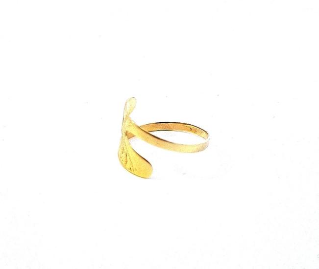 Zlatý prsten, vel. 56