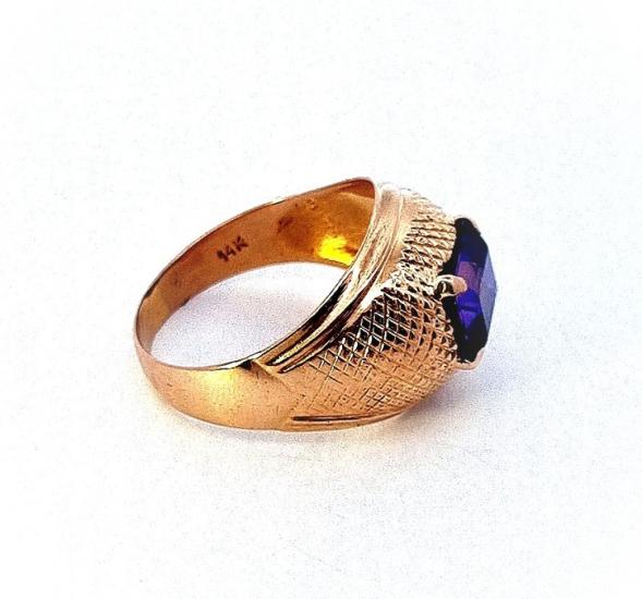 Zlatý prsten s fialovým kamenem, ametyst, vel. 56