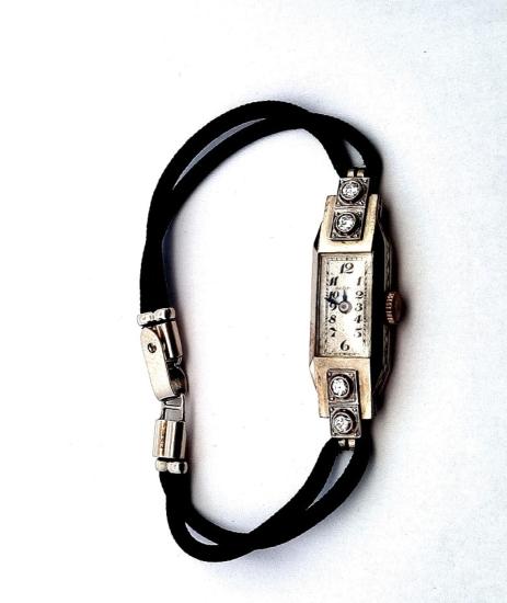 Zlaté dámské hodinky s diamanty - Art deco