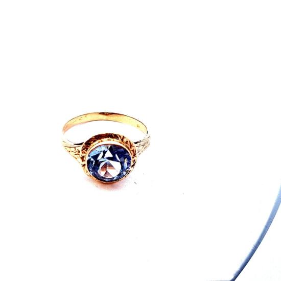 Starožitný zlatý prsten s modrým kamenem - topaz, vel. 53