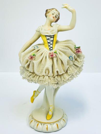 Porcelánová baletka