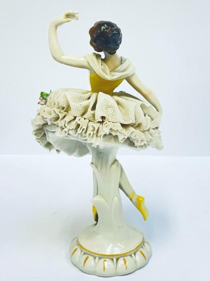 Porcelánová baletka