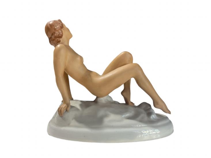 Porcelánový akt