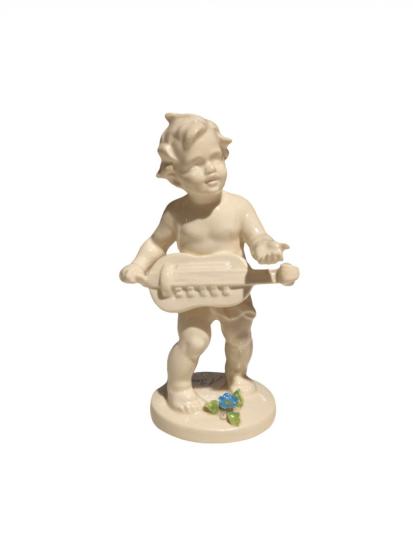 Porcelánový chlapec s pomněnkou