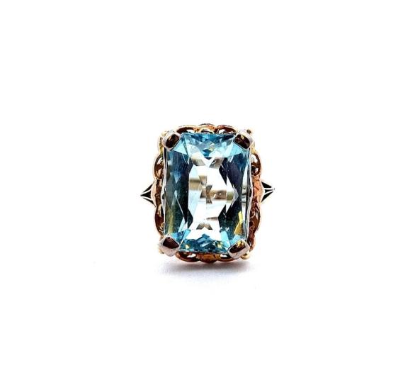 Starožitný zlatý prsten s modrým kamenem - topaz, vel. 54