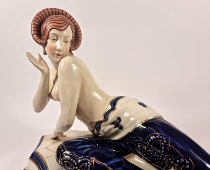 Socha - art deco, Royal dux