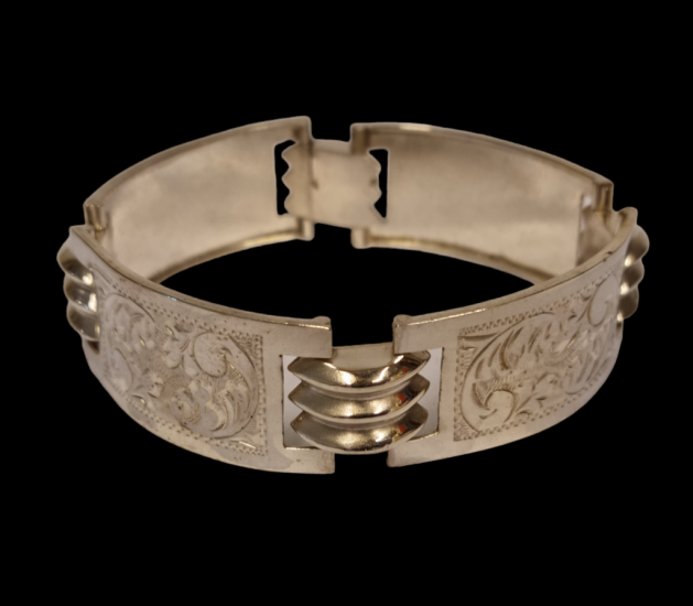 Stříbrný náramek, 25,48 g