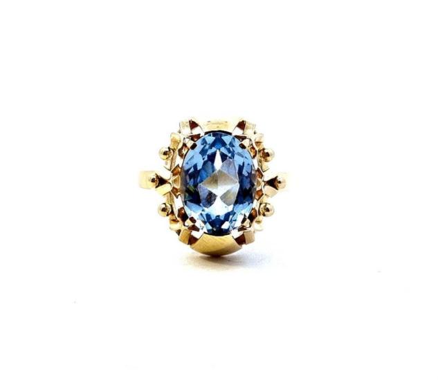 Zlatý prsten s modrým kamenem, topaz, vel. 60