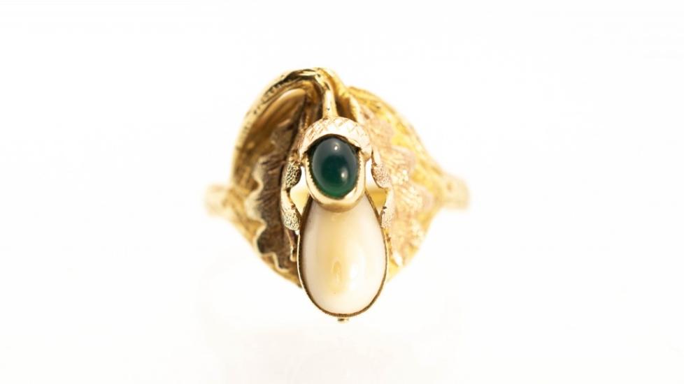 Zlatý prsten s grandlí, vel. 55