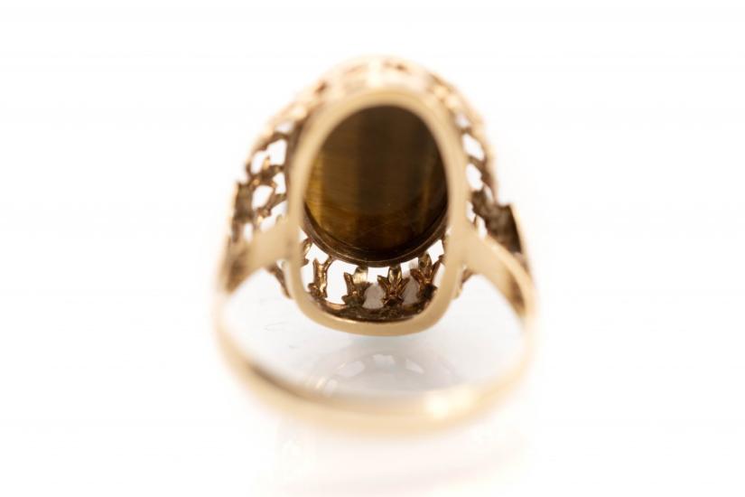 Zlatý prsten s tygřím okem, vel. 58