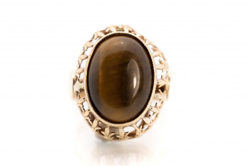 Zlatý prsten s tygřím okem, vel. 58