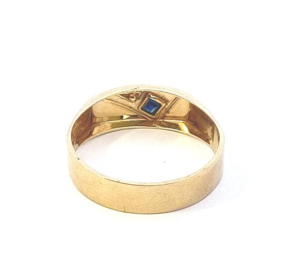 Zlatý prsten se safírem a diamantem, vel. 68 - 3 Zlatý prsten se safírem a diamantem, vel. 68 - 3