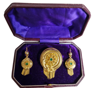 Starožitný zlatý set se smaragdy, Biedermeier