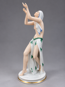 Porcelánova socha tanečnice