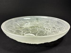 Skleněný tác s listy, průměr 28 cm