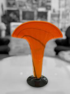 Oranžová váza s žíháním, tango sklo, 26 cm