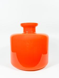 Oranžová váza, výška 20 cm