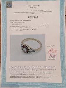 Zlatý prsten s diamanty a rubíny, vel. 53