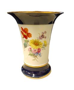 Porcelánová kobaltová váza s květy a zlacením - Míšeň