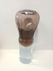 Váza z hutního skla