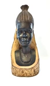 Africká žena z ebenového dřeva