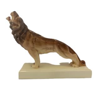 Porcelánová soška lva