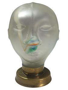 Skleněná Art Deco plastika