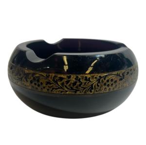 Popelník, ametystové sklo