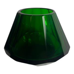 Zelená hraněná váza