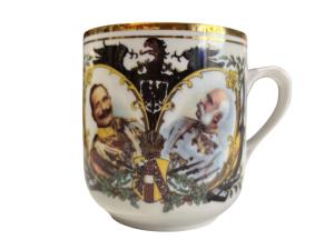 Hrnek s podobiznou Františka Josefa I. a Viléma II.