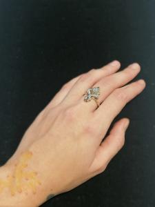 Extravagantní zlatý prsten s diamanty , vel. 60