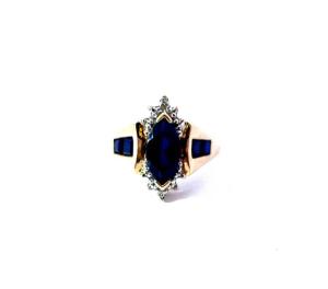 Zlatý prsten se safíry a diamanty, vel. 52