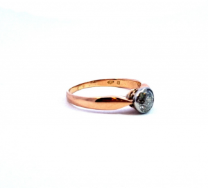 Starožitný zlatý prsten s diamantem, vel. 54