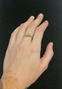 Zlatý prsten s diamantem 0,5 ct, vel. 59