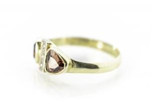 Zlatý prsten s diamanty 0,15 ct, vel. 60
