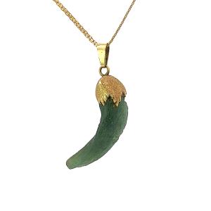 Zlatý přívěs s vltavínem