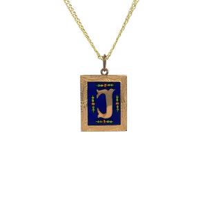 Zlatý přívěs se smaltem, písmeno J