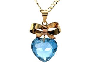 Zlatý přívěs s topazem