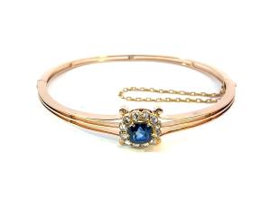 Zlatý náramek s diamanty a safírem, 12,84 g