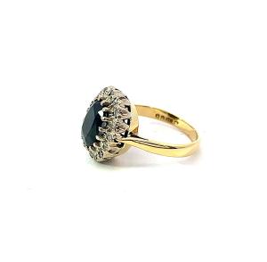 Zlatý prsten s přírodním safírem a diamanty, 18 k, vel. 50
