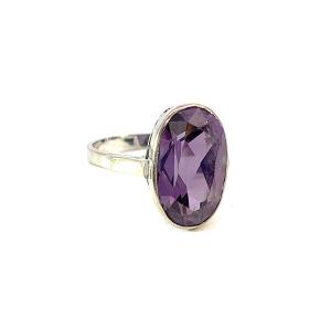 Prsten z bílého zlata s ametystem, vel. 55,5