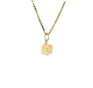 Zlatý přívěs, kostička