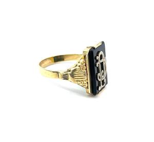 Starožitný zlatý prsten s onyxem a monogramem, vel. 61
